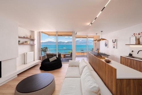 Gefira Mpania Apartment | Sea Flow - Luxury seafront Penthouse at Psani Beach