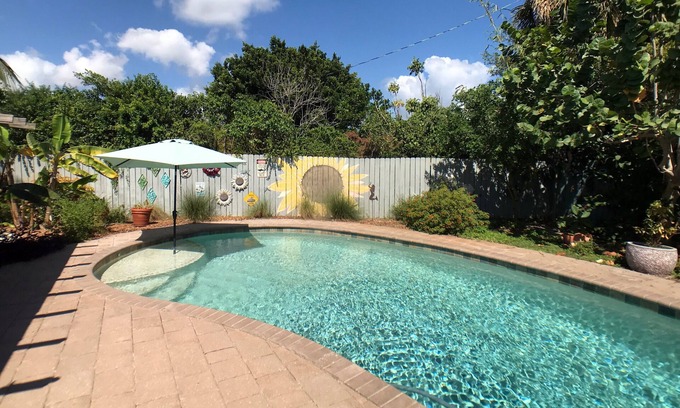 Florida North Atlantic Coast House | Sea Grape Escape Mid-Century Modern Pool home!