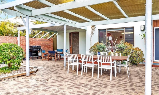 Brighton House | Sea Js Brighton Local Charm and Beachside Flair