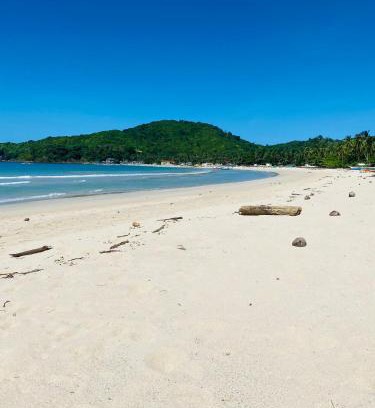 El Nido Bed & Breakfast | Sea La Vie Cottage