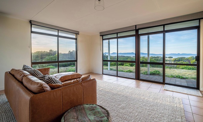 Dolphin Sands Apartment | Sea La Vie ~ Right on the Beach