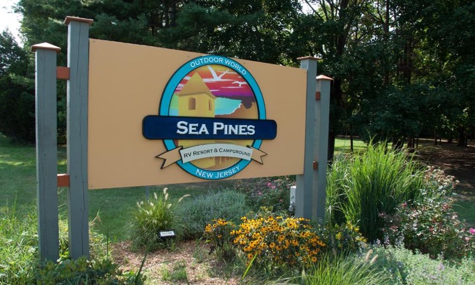 Cape May Court House Resort | Sea Pines Loft Park Model 3