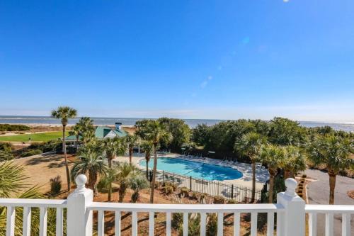 Ocean Point House | Sea Sponge