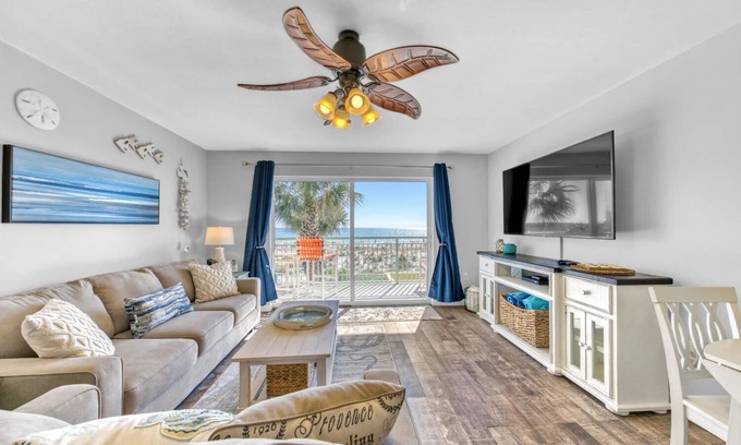 Fort Walton Beach Condo | Sea Star 108@ Pelican Isle Platinum Beach Serv Snorkel/Fish/Relax * Beach Front*