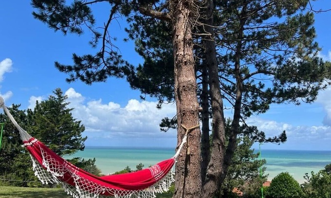 Berneval-le-Grand House | SEA VIEW 4-bedroom house sleeps 8