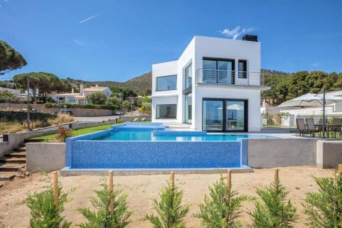 Port de la Selva House | Sea views in Cap de Creus - Free WIFI - LUMEN HOUSE