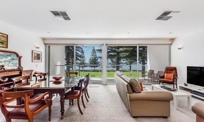 Victor Harbor Apartment | SEABREEZE
