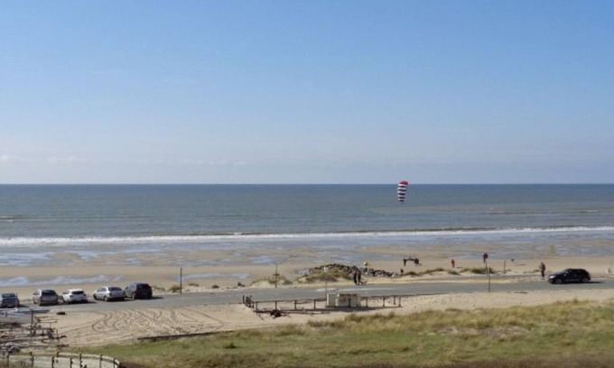 Merlimont-Plage Apartment | Seafront Apartment with Balcony, Parking & Elevator in Merlimont