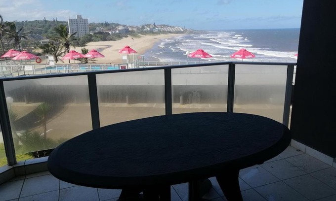 Margate Beach Apartment | Seagull 304