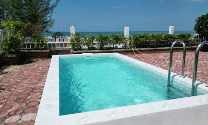 Noen Phra Villa | Sealife6 Beach Pool villa