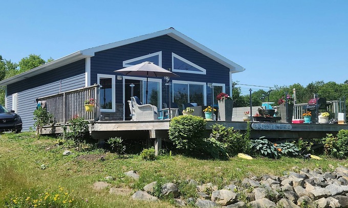 Port Mouton Cottage | Seas The Day Cottage in SW Port Mouton