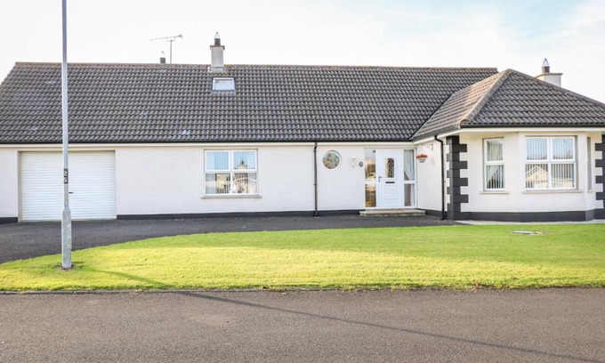 Castlerock House | SeaShells
