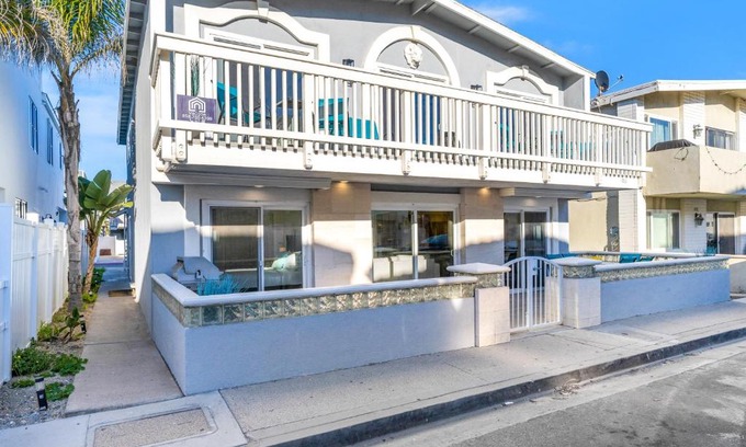 Santa Ana Heights House | Seashore Dreams B - Upper Unit