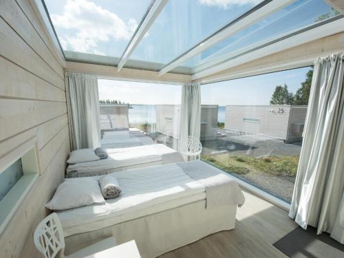 Kemi Resort | Seaside Glass Villas