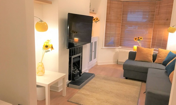 Worthing House | Seaside House With Parking