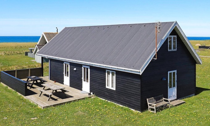 Lonstrup House | Seaside Serenity in Lonstrup-By Traum