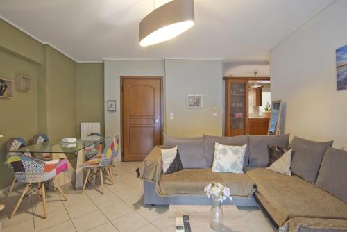 Peiraiki Apartment | Seaside Spacious 2 BR, 2BA, Sea view Apt