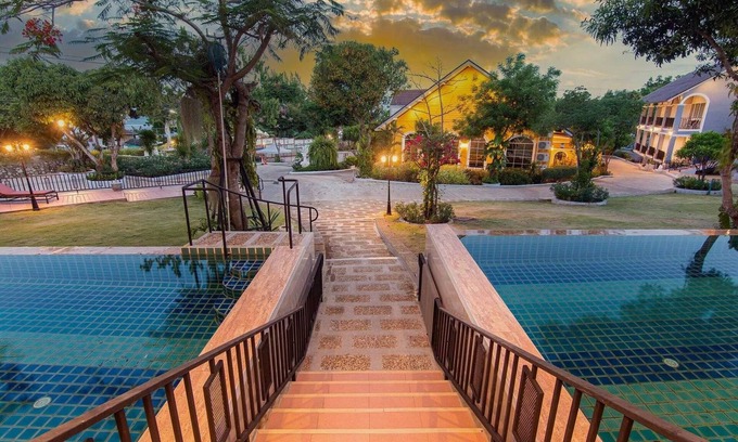 Sattahip Hotel | Seattle Samaesarn Resort