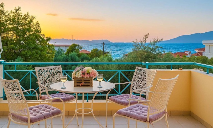 Avia House | Seaview Terrace Haven-Perfect Location By The Sea