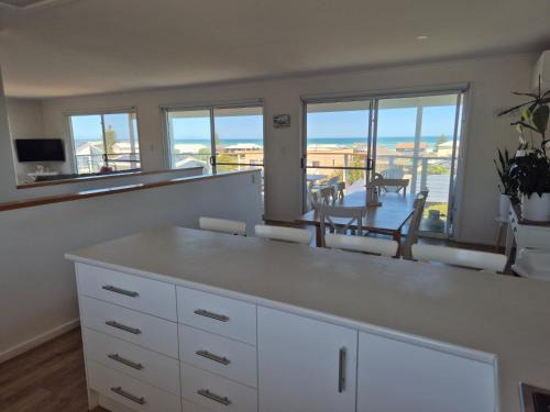 Middleton House | SeaWatch-Sea Views