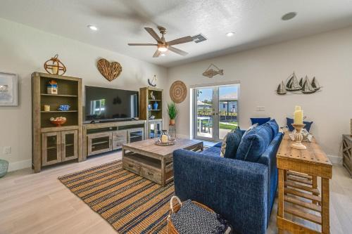 Sebring House | Sebring Serenity Waterfront Retreat with Boat Dock!
