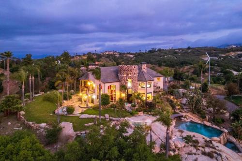 Ramona Villa | Secluded Boulder Groves Resort Getaway!