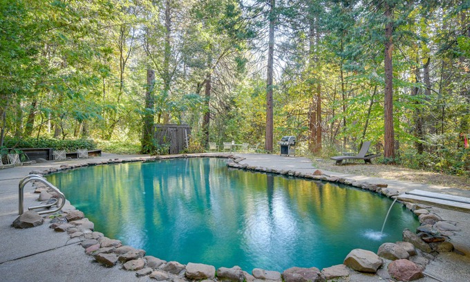 Chico House | Secluded Cohasset Home w/ Pool & Screened Porch!