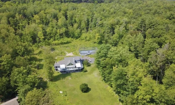 Diamond Point Ski Chalet | Secluded Diamond Point Retreat on Lake George w/pickleball fence!