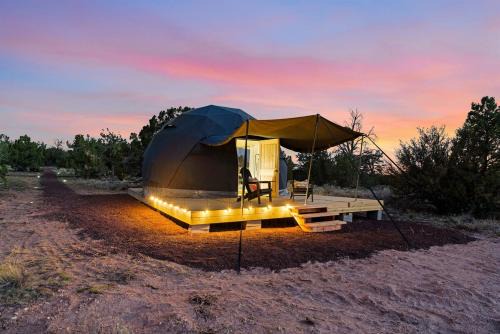 Valle Other | Secluded Dome Glamping Near Grand Canyon