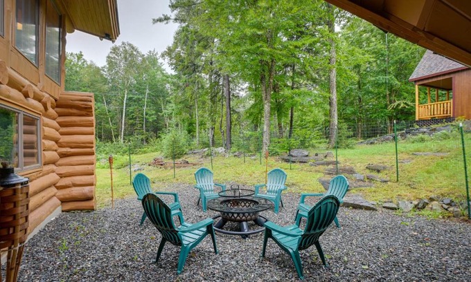 Greenville House | Secluded Greenville Cabin Walk to Moosehead Lake!