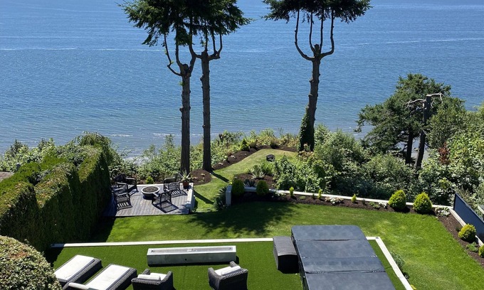 Crescent Beach Villa | Secluded ocean front villa w/hot tub and beach access