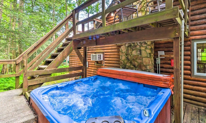 Kunkletown Cabin | Secluded & Quiet Pocono Mountain Cabin w/Hot Tub!
