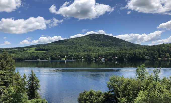 Barnet House | Secluded, Vermont lakefront home & private shore. Summer 2025 sold out.