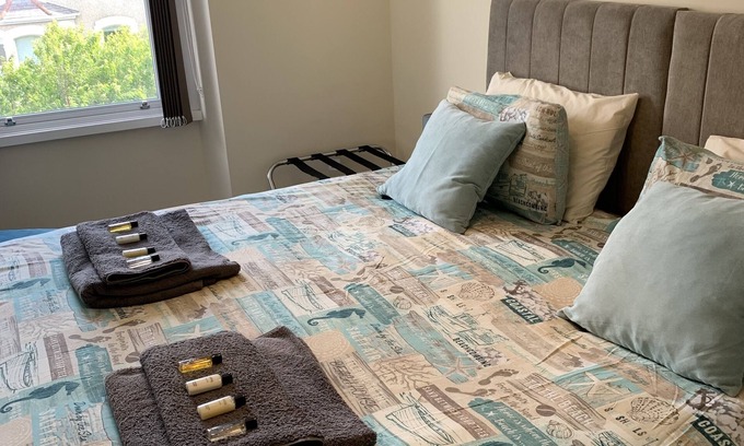 Llandudno Apartment | Second Floor recently renovated apartment on quiet street in central Llandudno