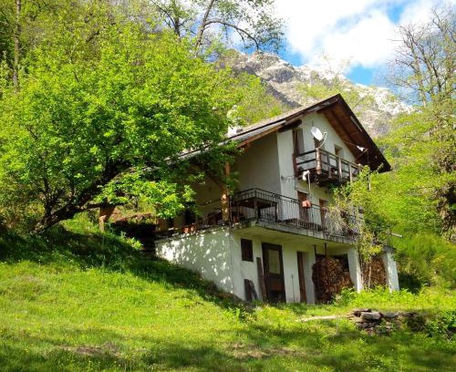 Cursolo-Orasso Cabin | Secret Mountain Retreat Valle Cannobina (for nature Lovers only)