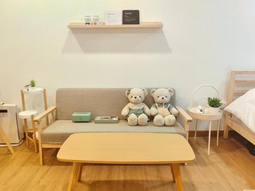 Thung Song Hong Apartment | Secret Muji Vintage Building ห้องลับมูจิในตึกวินเทจ