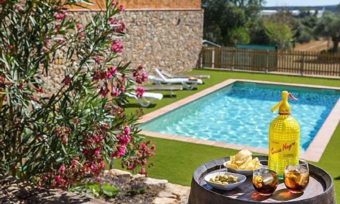 Fonteta Cottage | Self catering Can Nentia for 9 people