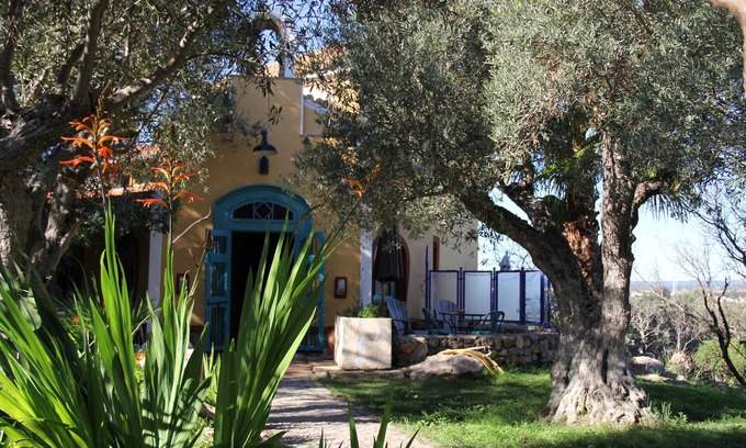 Alfarrobeira Cottage | Self catering Quinta Alfarrobeira for 2 people