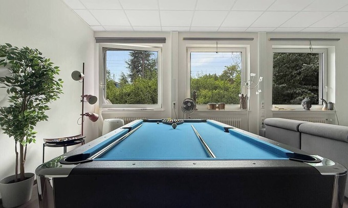 Dreimuhlen Apartment | Seltenes Gruppen-Highlight in München – 3SZ Retreat für 17 Pers