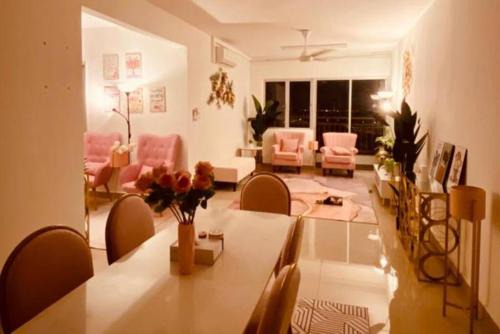 Ijok Apartment | Sentrovue B Pink House