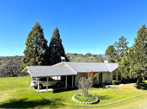 Squaw Valley House | Sequoia vacation home