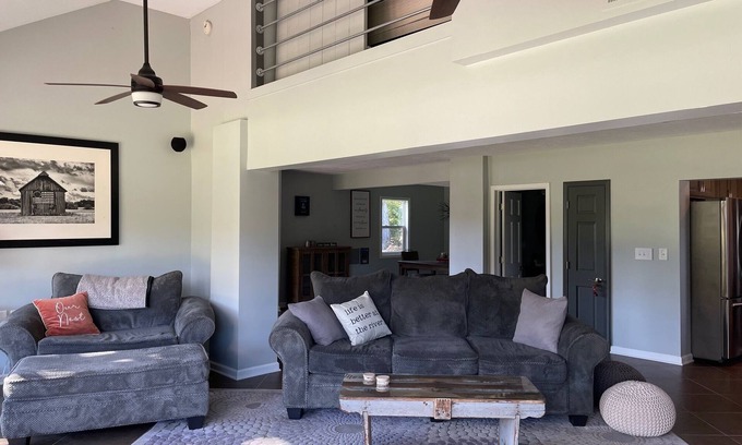 Elkhorn House | Serene & Charming Riverfront house just outside of Elkhorn & Omaha