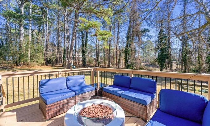 East Cobb House | Serene Dreams Cottage - Ideal Location in Marietta