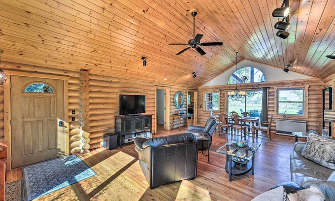 Driggs Cottage | Serene Driggs Cabin ~ 10 Mi to Grand Targhee!