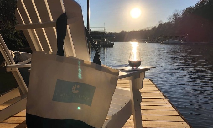 Gainesville House | Serene Lakeside Cottage | Sunset Views | Dock | Firepit + EV Charger!