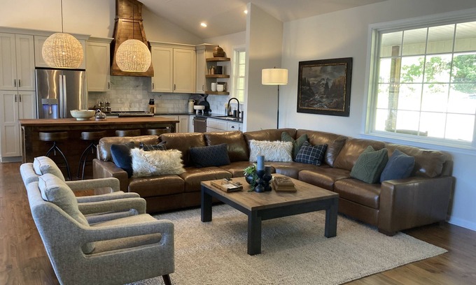 Titus House | Serene Luxury on a Quiet Cove