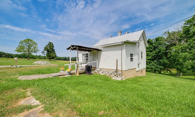 McEwen Cottage | Serene McEwen Cottage ~ 2 Mi to Golf Course!