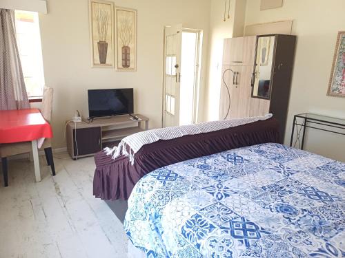 Germiston House | Serene on 5 Cologne