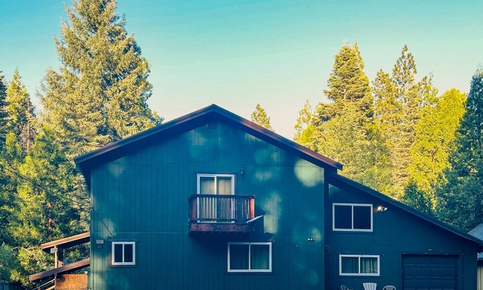 Shingletown House | Serene retreat w/2 kitchens, 2 living rooms, huge deck+ hot tub-creekfront view