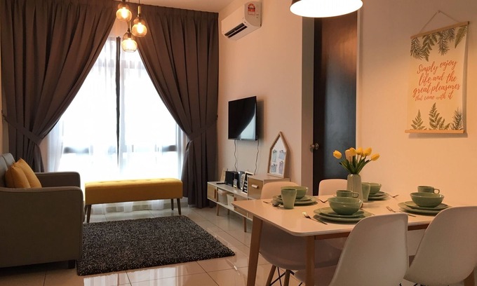 Cyberjaya Apartment | Serene Stay @ Cyberjaya with Netflix | Near KLIA